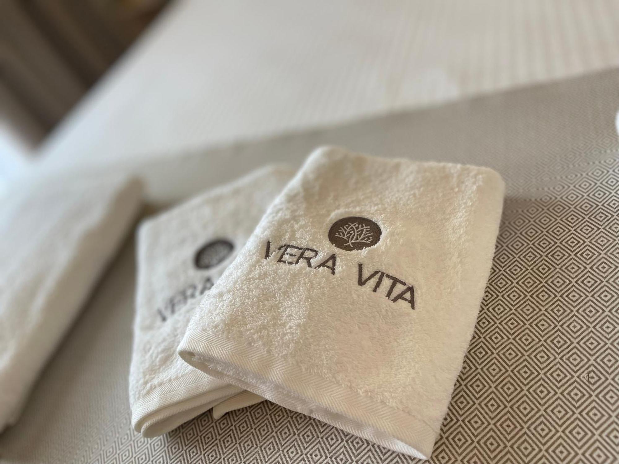 Vera *